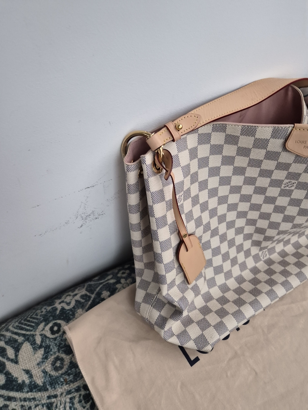Cream and Gray Check Hobo Shoulder Bag - Picture 4 of 6